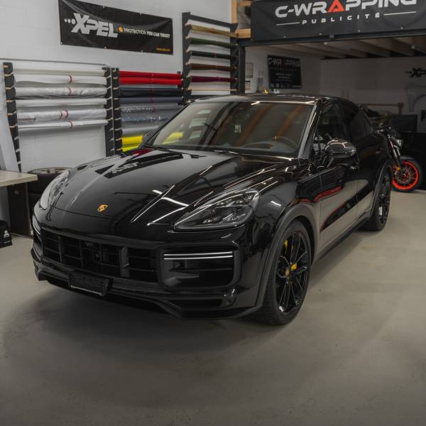 PPF Xpel sur face avnt Porsche Cayenne Turbo GT neuf