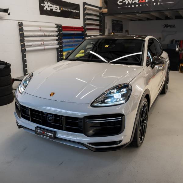 Porsche Cayenne Turbo GT gris. Céramique et film PPF