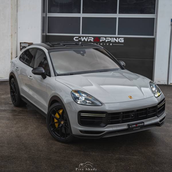 Porsche Cayenne Turbo GT gris. Céramique et film PPF