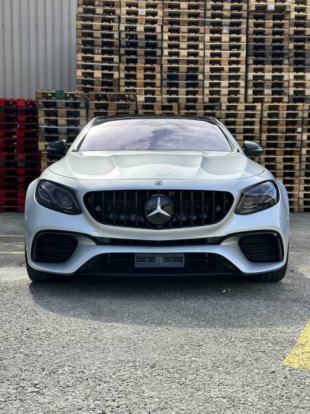 Mercedes-Benz E63 AMG, polissage et traitement céramique sur l'entier du véhicule